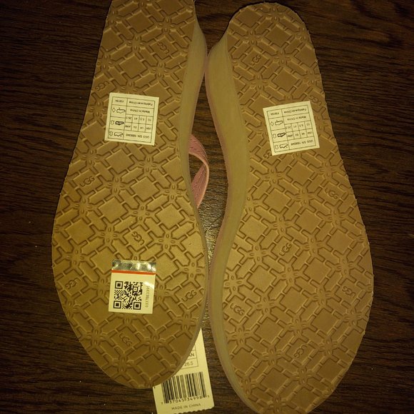 Women's Flip Flops Size 10 Purple UGG Platform - Picture 8 of 8